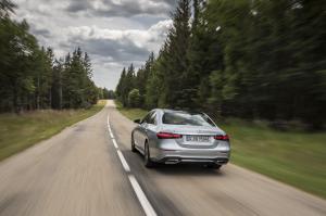 Mercedes-Benz E300 e 4Matic AMG Line 2020 года  (WW)